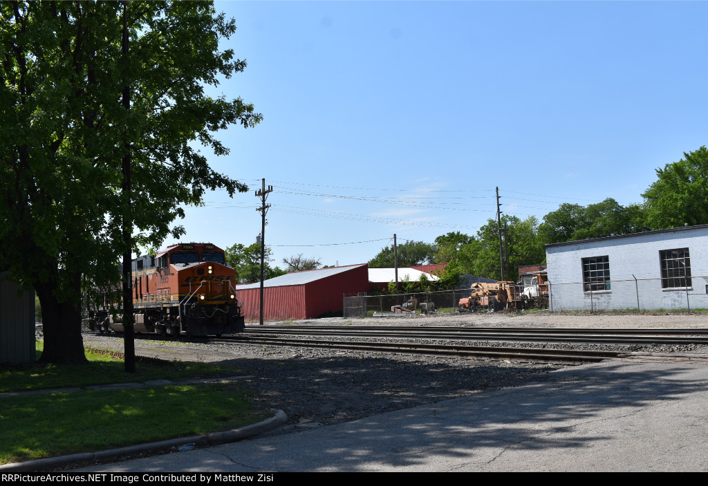 BNSF 7995